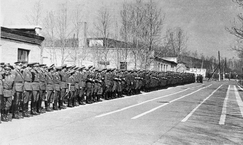 Обыкновенный спецназ. Из жизни 24-й бригады спецназа ГРУ Обыкновенный спецназ. Из жизни 24-й бригады спецназа ГРУ