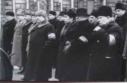 Против всех Против всех