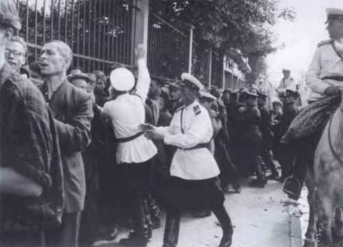 Против всех Против всех