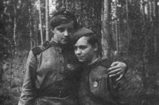 "А зори здесь громкие". Женское лицо войны "А зори здесь громкие". Женское лицо войны