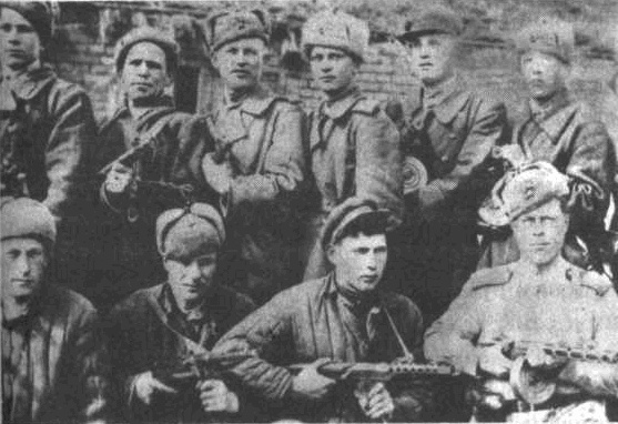 "А зори здесь громкие". Женское лицо войны "А зори здесь громкие". Женское лицо войны
