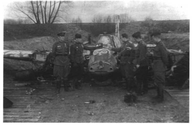 Я дрался с асами люфтваффе. На смену павшим. 1943-1945 Я дрался с асами люфтваффе. На смену павшим. 1943-1945