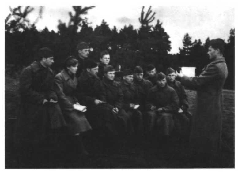 Я дрался с асами люфтваффе. На смену павшим. 1943-1945 Я дрался с асами люфтваффе. На смену павшим. 1943-1945