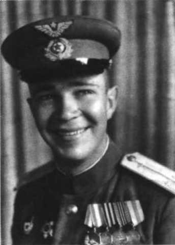 Я дрался с асами люфтваффе. На смену павшим. 1943-1945 Я дрался с асами люфтваффе. На смену павшим. 1943-1945