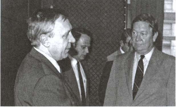За кулисами путча. Российские чекисты против развала органов КГБ в 1991 году За кулисами путча. Российские чекисты против развала органов КГБ в 1991 году