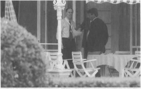 Кто правит миром? Или вся правда о Бильдербергском клубе Кто правит миром? Или вся правда о Бильдербергском клубе