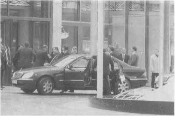 Кто правит миром? Или вся правда о Бильдербергском клубе Кто правит миром? Или вся правда о Бильдербергском клубе