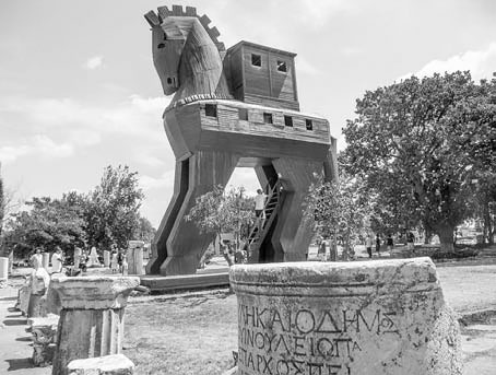 Троянский конь западной истории Троянский конь западной истории