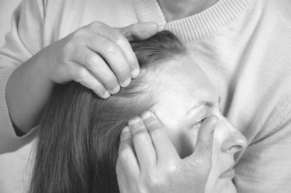 Экстренная помощь при травмах, болевых шоках и воспалениях. Опыт работы в чрезвычайных ситуациях Экстренная помощь при травмах, болевых шоках и воспалениях. Опыт работы в чрезвычайных ситуациях