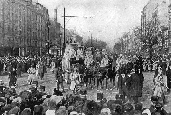 Аббатство Даунтон. История гордости и предубеждений Аббатство Даунтон. История гордости и предубеждений