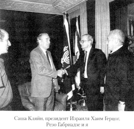 Кот ушел, а улыбка осталась Кот ушел, а улыбка осталась