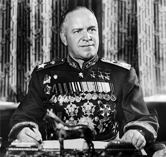 Автомат Калашникова. Символ России Автомат Калашникова. Символ России