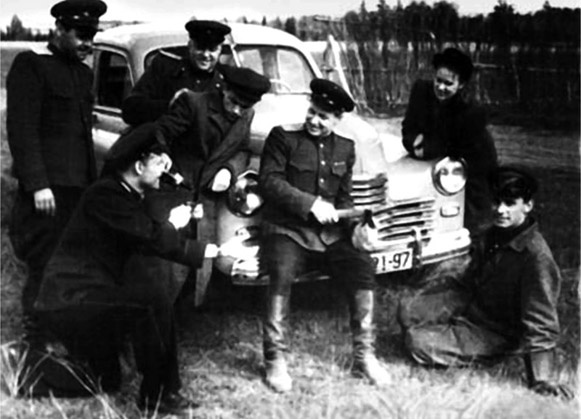 Автомат Калашникова. Символ России Автомат Калашникова. Символ России