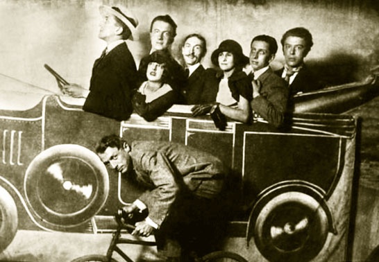 Гала. Как сделать гения из Сальвадора Дали Гала. Как сделать гения из Сальвадора Дали