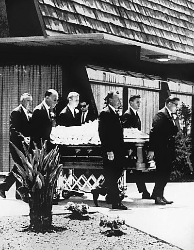 Мэрилин Монро. Жизнь в мире мужчин Мэрилин Монро. Жизнь в мире мужчин