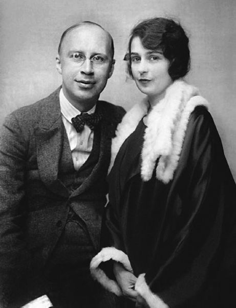 Мстислав Ростропович. Любовь с виолончелью в руках Мстислав Ростропович. Любовь с виолончелью в руках