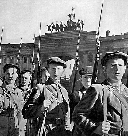 Блокада Ленинграда. Полная хроника - 900 дней и ночей Блокада Ленинграда. Полная хроника - 900 дней и ночей