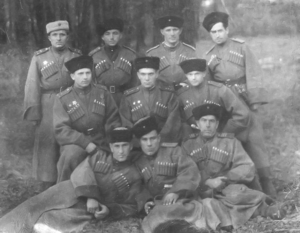 Казак на самоходке. "Заживо не сгорели" Казак на самоходке. "Заживо не сгорели"