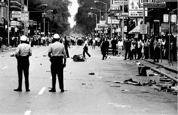 Как ненасилие защищает государство Как ненасилие защищает государство