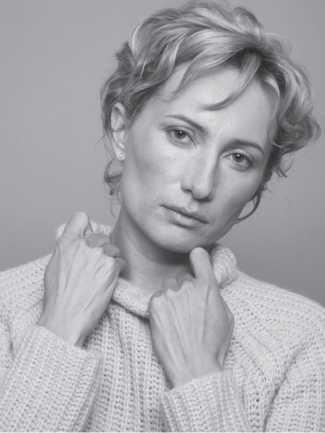 Завтра октябрь. Несветские истории