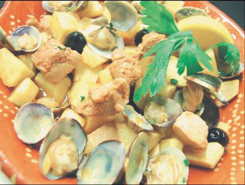 Необыкновенные блюда из консервированных и замороженных продуктов. Мясо, рыба, морепродукты, овощи, фрукты Необыкновенные блюда из консервированных и замороженных продуктов. Мясо, рыба, морепродукты, овощи, фрукты