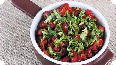 Холодные и теплые салаты. Мясные, рыбные, овощные, корейские, постные + 50 салатных заправок Холодные и теплые салаты. Мясные, рыбные, овощные, корейские, постные + 50 салатных заправок