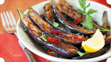 Холодные и теплые салаты. Мясные, рыбные, овощные, корейские, постные + 50 салатных заправок Холодные и теплые салаты. Мясные, рыбные, овощные, корейские, постные + 50 салатных заправок