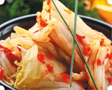 Холодные и теплые салаты. Мясные, рыбные, овощные, корейские, постные + 50 салатных заправок Холодные и теплые салаты. Мясные, рыбные, овощные, корейские, постные + 50 салатных заправок