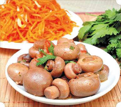 Холодные и теплые салаты. Мясные, рыбные, овощные, корейские, постные + 50 салатных заправок Холодные и теплые салаты. Мясные, рыбные, овощные, корейские, постные + 50 салатных заправок