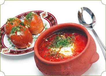 Аппетитное жаркое, гуляш, кулеш, солянки, плов, рагу и другие блюда в горшочках Аппетитное жаркое, гуляш, кулеш, солянки, плов, рагу и другие блюда в горшочках