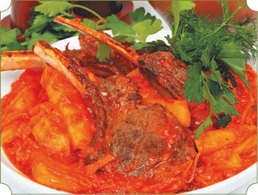 Аппетитное жаркое, гуляш, кулеш, солянки, плов, рагу и другие блюда в горшочках Аппетитное жаркое, гуляш, кулеш, солянки, плов, рагу и другие блюда в горшочках