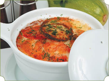 Аппетитное жаркое, гуляш, кулеш, солянки, плов, рагу и другие блюда в горшочках Аппетитное жаркое, гуляш, кулеш, солянки, плов, рагу и другие блюда в горшочках