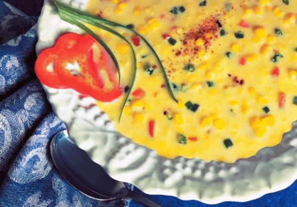 Мужчина на кухне Мужчина на кухне