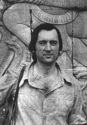 Человек с яйцом. Жизнь и мнения Александра Проханова Человек с яйцом. Жизнь и мнения Александра Проханова