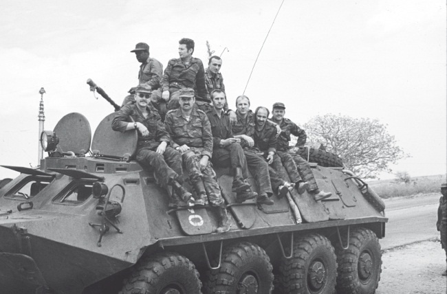 Горячая "холодная война". Юг Африки (1960-1990 гг.) Горячая "холодная война". Юг Африки (1960-1990 гг.)