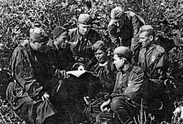 Фронтовые разведчики. "Я ходил за линию фронта" Фронтовые разведчики. "Я ходил за линию фронта"