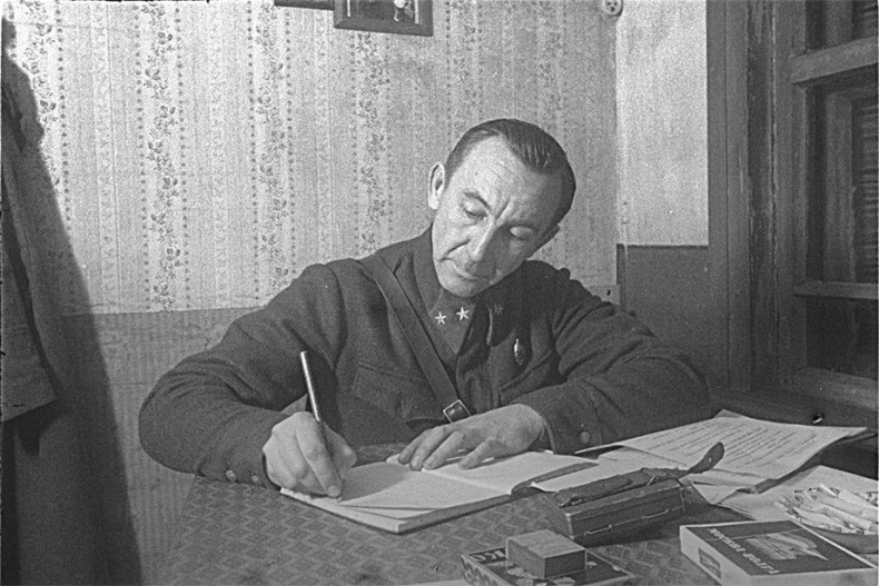 РННА. Враг в советской форме РННА. Враг в советской форме