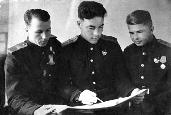 Нас звали «смертниками». Исповедь торпедоносца Нас звали «смертниками». Исповедь торпедоносца
