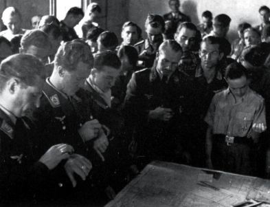 Свастика над Волгой. Люфтваффе против сталинской ПВО Свастика над Волгой. Люфтваффе против сталинской ПВО