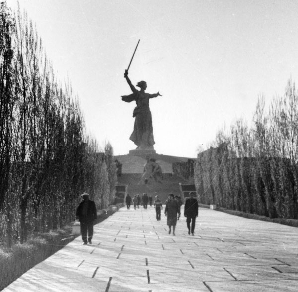 Сталинградское побоище. «За Волгой для нас земли нет!» Сталинградское побоище. «За Волгой для нас земли нет!»