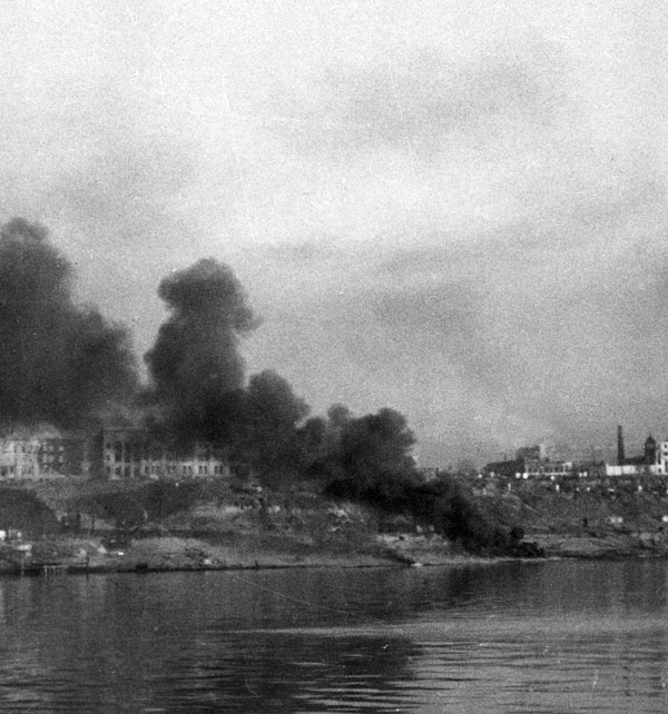 Сталинградское побоище. «За Волгой для нас земли нет!» Сталинградское побоище. «За Волгой для нас земли нет!»