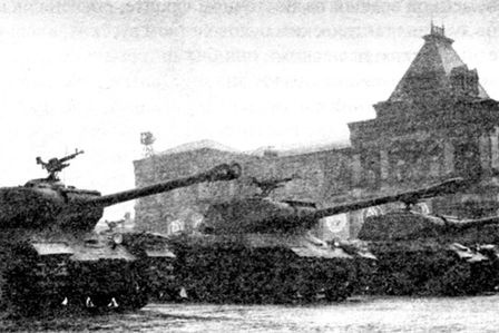 Советские танки в бою. От Т-26 до ИС-2 Советские танки в бою. От Т-26 до ИС-2