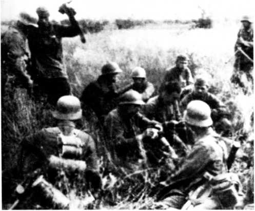 Ленинградский "Блицкриг". На основе военных дневников высших офицеров вермахта генерал-фельдмаршала Вильгельма Риттера фон Лееба и генерал-полковника Франца Гальдера. 1941-1942 Ленинградский "Блицкриг". На основе военных дневников высших офицеров вермахта генерал-фельдмаршала Вильгельма Риттера фон Лееба и генерал-полковника Франца Гальдера. 1941-1942