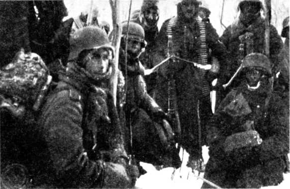 Ленинградский "Блицкриг". На основе военных дневников высших офицеров вермахта генерал-фельдмаршала Вильгельма Риттера фон Лееба и генерал-полковника Франца Гальдера. 1941-1942 Ленинградский "Блицкриг". На основе военных дневников высших офицеров вермахта генерал-фельдмаршала Вильгельма Риттера фон Лееба и генерал-полковника Франца Гальдера. 1941-1942