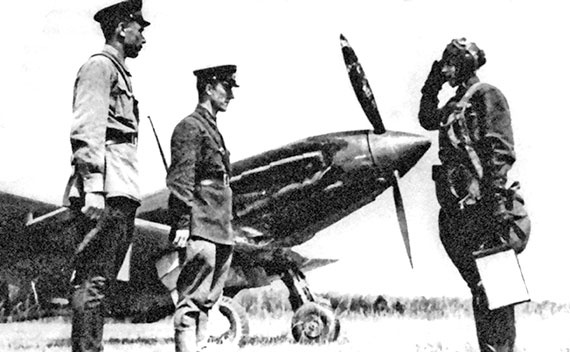 На перехват! Летная книжка "сталинского сокола" На перехват! Летная книжка "сталинского сокола"