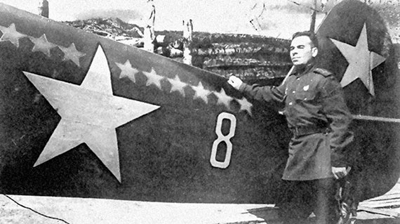 На перехват! Летная книжка "сталинского сокола" На перехват! Летная книжка "сталинского сокола"