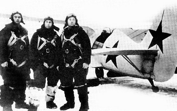 На перехват! Летная книжка "сталинского сокола" На перехват! Летная книжка "сталинского сокола"