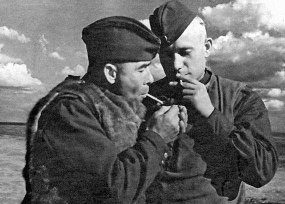 На перехват! Летная книжка "сталинского сокола" На перехват! Летная книжка "сталинского сокола"