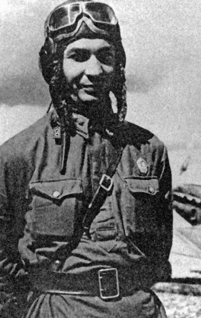 На перехват! Летная книжка "сталинского сокола" На перехват! Летная книжка "сталинского сокола"