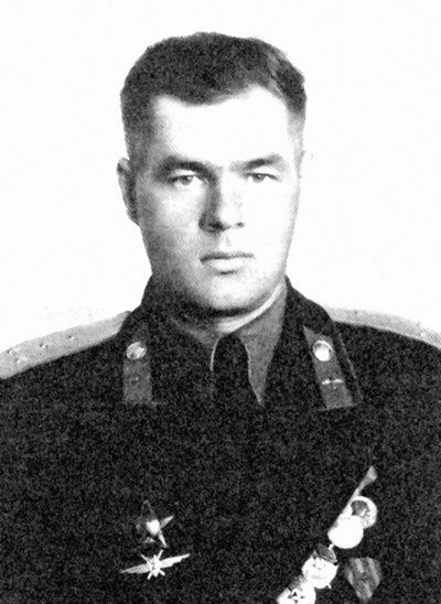 На перехват! Летная книжка "сталинского сокола"